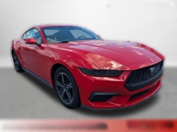 Ford Mustang EcoBoost Fastback 2025