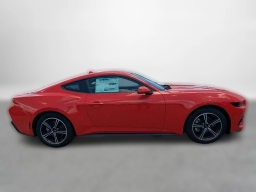 Ford Mustang EcoBoost Fastback 2025