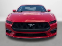 Ford Mustang EcoBoost Fastback 2025