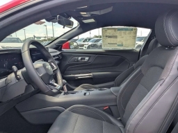 Ford Mustang EcoBoost Fastback 2025