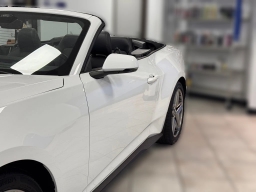 Ford Mustang EcoBoost Premium Convertible 2025