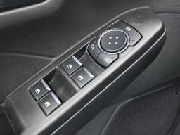 Ford Escape ST-Line FWD 2025