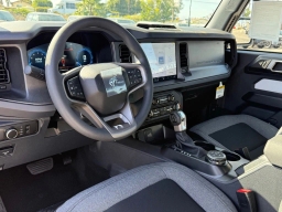 Ford Bronco Base 2 Door 4x4 2026
