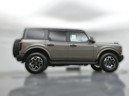 Ford Bronco Outer Banks 4 Door 4x4 2026