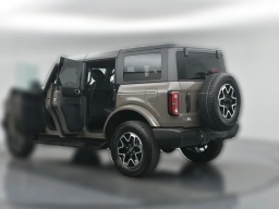 Ford Bronco Outer Banks 4 Door 4x4 2026