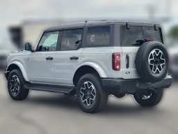 Ford Bronco Outer Banks 4 Door 4x4 2026