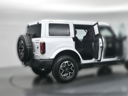 Ford Bronco Outer Banks 4 Door 4x4 2026