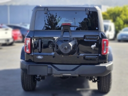 Ford Bronco Outer Banks 4 Door 4x4 2026