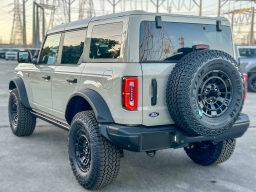 Ford Bronco Badlands 4 Door Advanced 4x4 2026