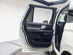 Ford Expedition Max Active 4x4 2026