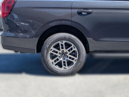Ford Expedition Active 4x2 2026