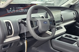 Ford Expedition Active 4x2 2026
