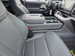 Ford Expedition Active 4x2 2026