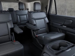 Ford Expedition Active 4x4 2027