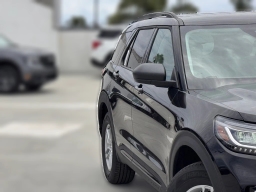 Ford Explorer Active w/200A Pkg RWD 2026