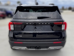 Ford Explorer Active w/200A Pkg RWD 2026