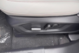 Ford Explorer Active w/200A Pkg RWD 2026