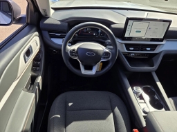 Ford Explorer Active w/200A Pkg RWD 2026