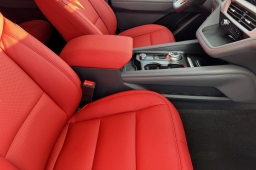 Ford Explorer Active RWD 2025