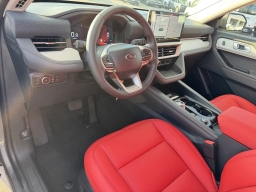 Ford Explorer Active RWD 2025