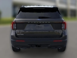 Ford Explorer Active w/100A Pkg RWD 2026
