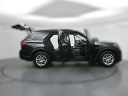Ford Explorer Active w/200A Pkg RWD 2026