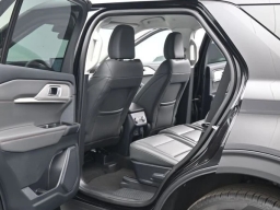 Ford Explorer Active w/200A Pkg RWD 2026