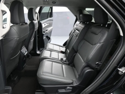 Ford Explorer Active w/200A Pkg RWD 2026