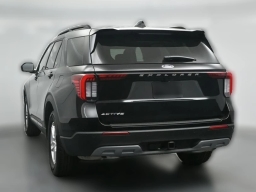 Ford Explorer Active w/200A Pkg RWD 2026