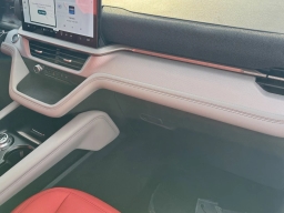 Ford Explorer Active RWD 2025