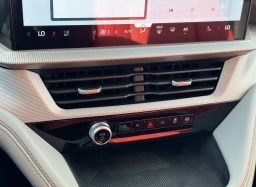 Ford Explorer Active RWD 2025