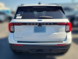 Ford Explorer Active w/200A Pkg RWD 2026