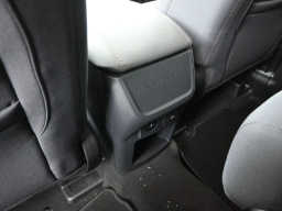 Ford Explorer Active w/200A Pkg RWD 2026