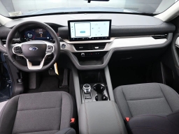 Ford Explorer Active w/200A Pkg RWD 2026
