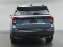 Ford Explorer Active w/200A Pkg RWD 2026