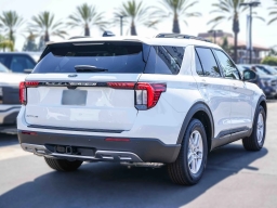 Ford Explorer Active w/200A Pkg RWD 2026