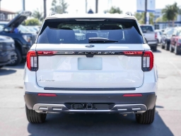 Ford Explorer Active w/200A Pkg RWD 2026
