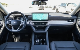 Ford Explorer Active w/200A Pkg RWD 2026