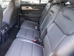 Ford Explorer Active w/200A Pkg RWD 2026