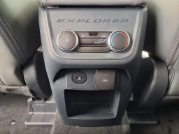 Ford Explorer Active w/200A Pkg RWD 2026