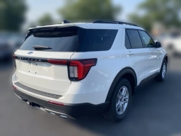 Ford Explorer Active w/200A Pkg RWD 2026