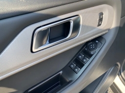 Ford Explorer Active w/200A Pkg RWD 2026