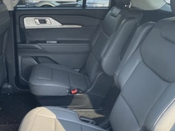 Ford Explorer Active w/200A Pkg RWD 2026