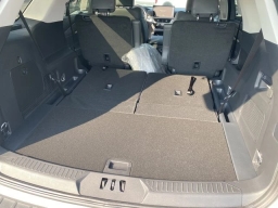 Ford Explorer Active w/200A Pkg RWD 2026