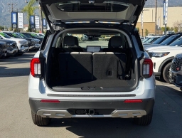 Ford Explorer Active w/200A Pkg RWD 2026