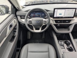 Ford Explorer Active w/200A Pkg RWD 2026