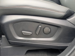 Ford Explorer Active w/200A Pkg RWD 2026
