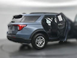 Ford Explorer Active w/200A Pkg RWD 2026