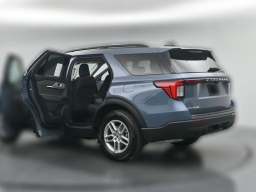 Ford Explorer Active w/200A Pkg RWD 2026