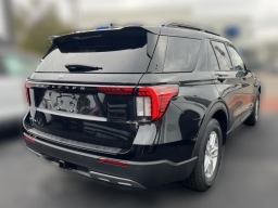Ford Explorer Active w/100A Pkg RWD 2026